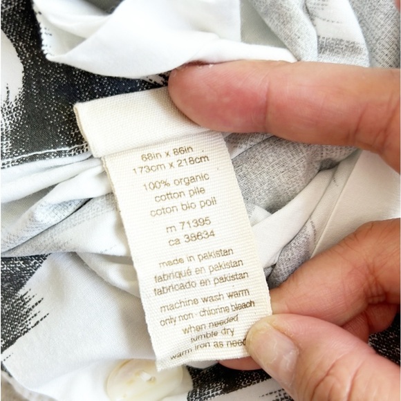 Two Twins Duvet Chevron-motif bedding from Dwell, West Elm - Picture 7 of 15